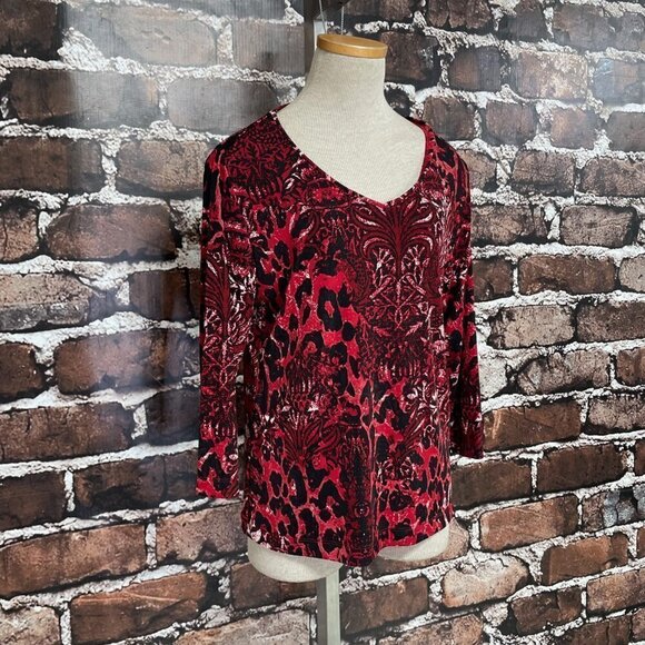 Chico's Top Shirt Round Neck Red Black Animal Print Medium 8 - Picture 4 of 12